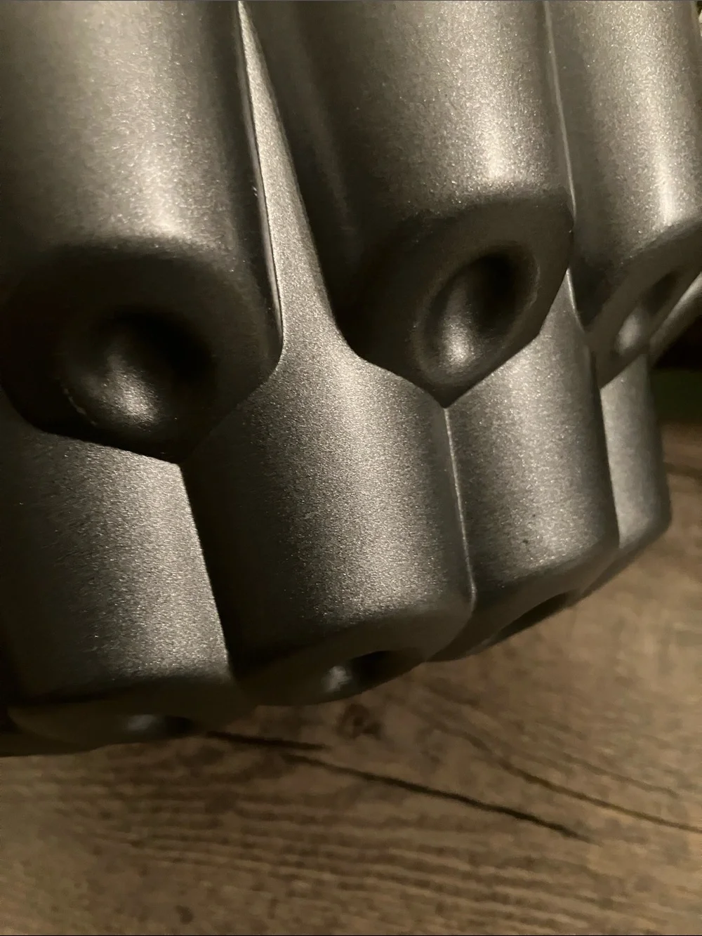 Wilton Dimensions Metallic Gray Decorative Bundt Pan